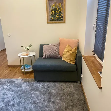 Cozy Little In The Heart Of Apartment